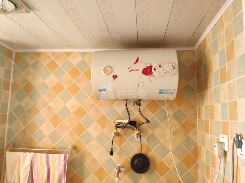 三林新村A区994739卫生间图10