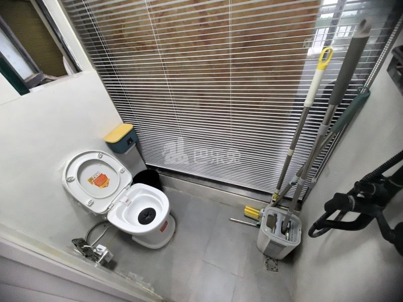 宏图国际花苑9950831卫生间图6