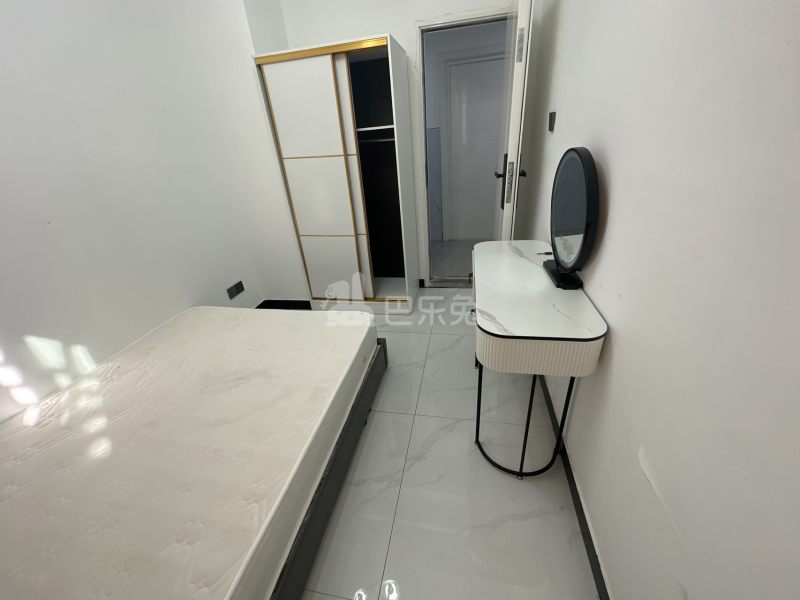 凤凰城9958117卧室图3