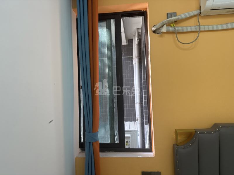 凤凰城9958117卧室窗户图5