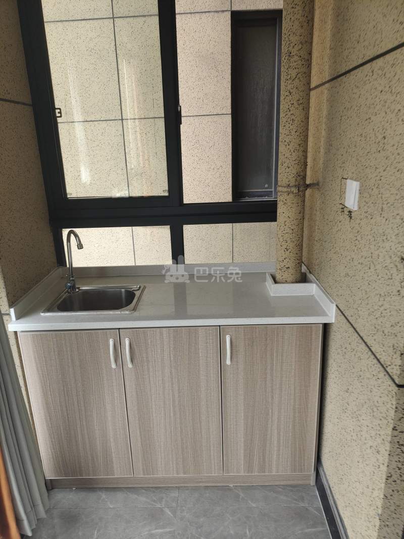 新盈名苑9958746厨房图4