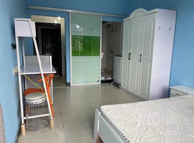 榴莲公寓（二联家园店） 1室0厅1卫