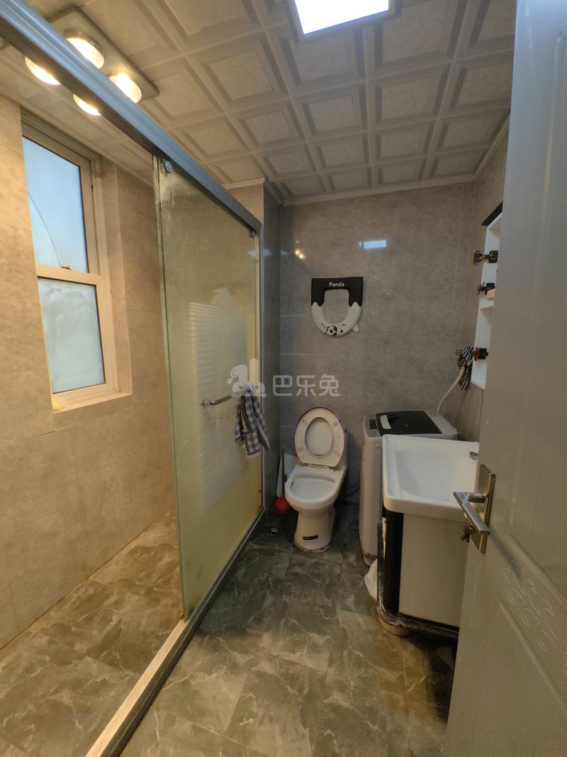 高行绿洲五期9960383卫生间图8