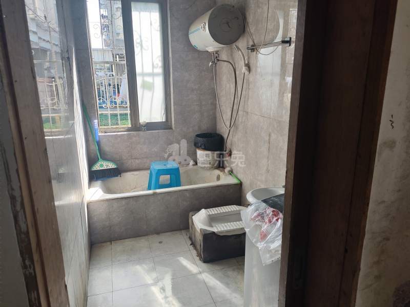 梅园二区别墅9961382卫生间图6