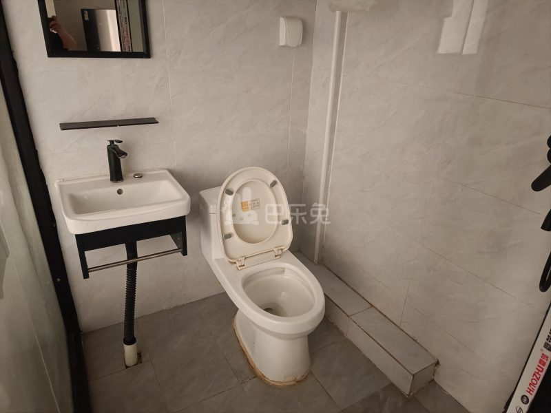 骏丰嘉天下9976385卫生间图4