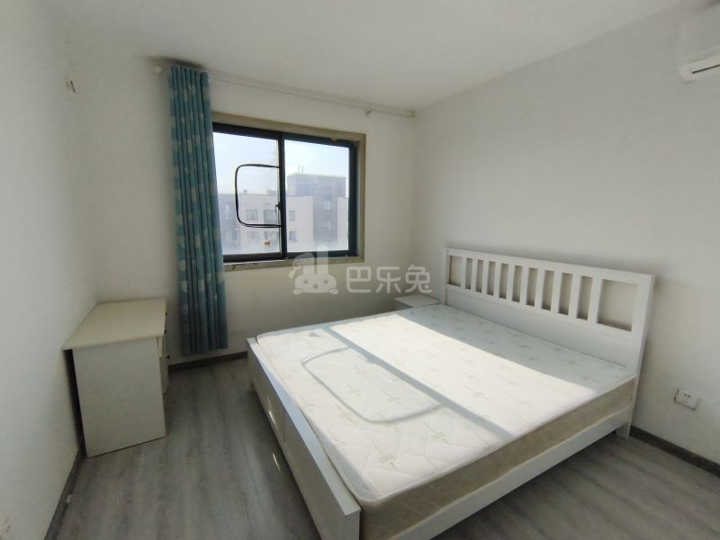 崧泽华城逸泰雅苑2期9978554卧室图0