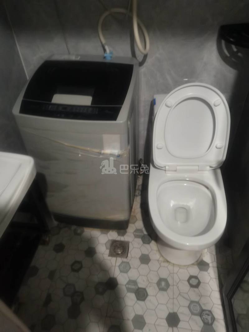 凌虹苑9978963卫生间图5