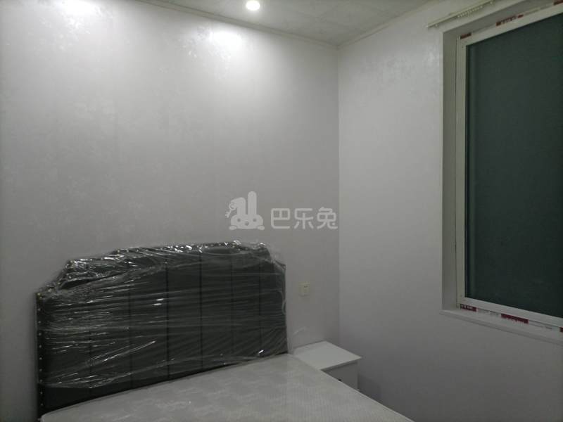 上钢一村9979207卧室图2