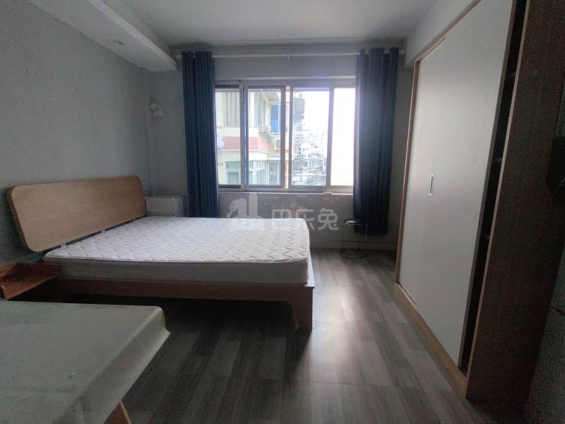 新市家园9980891卧室图2