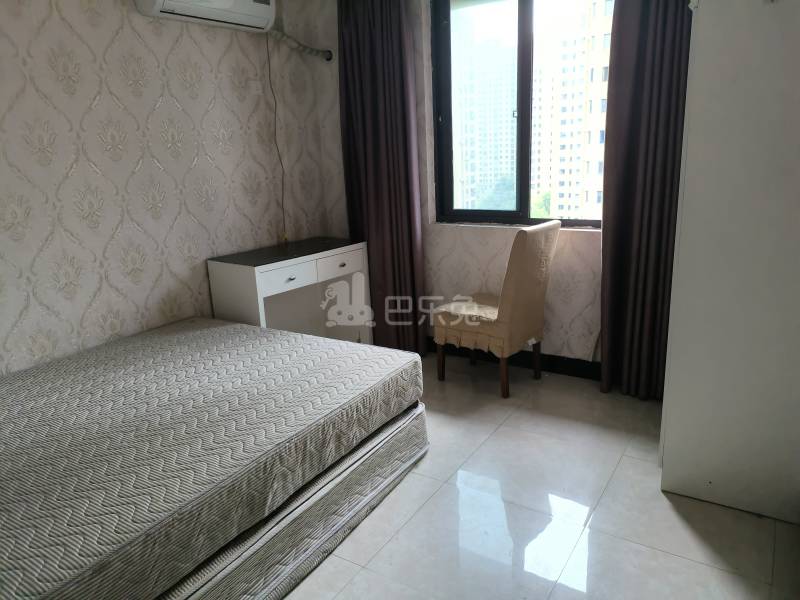 临和家苑南区9982062卧室图0