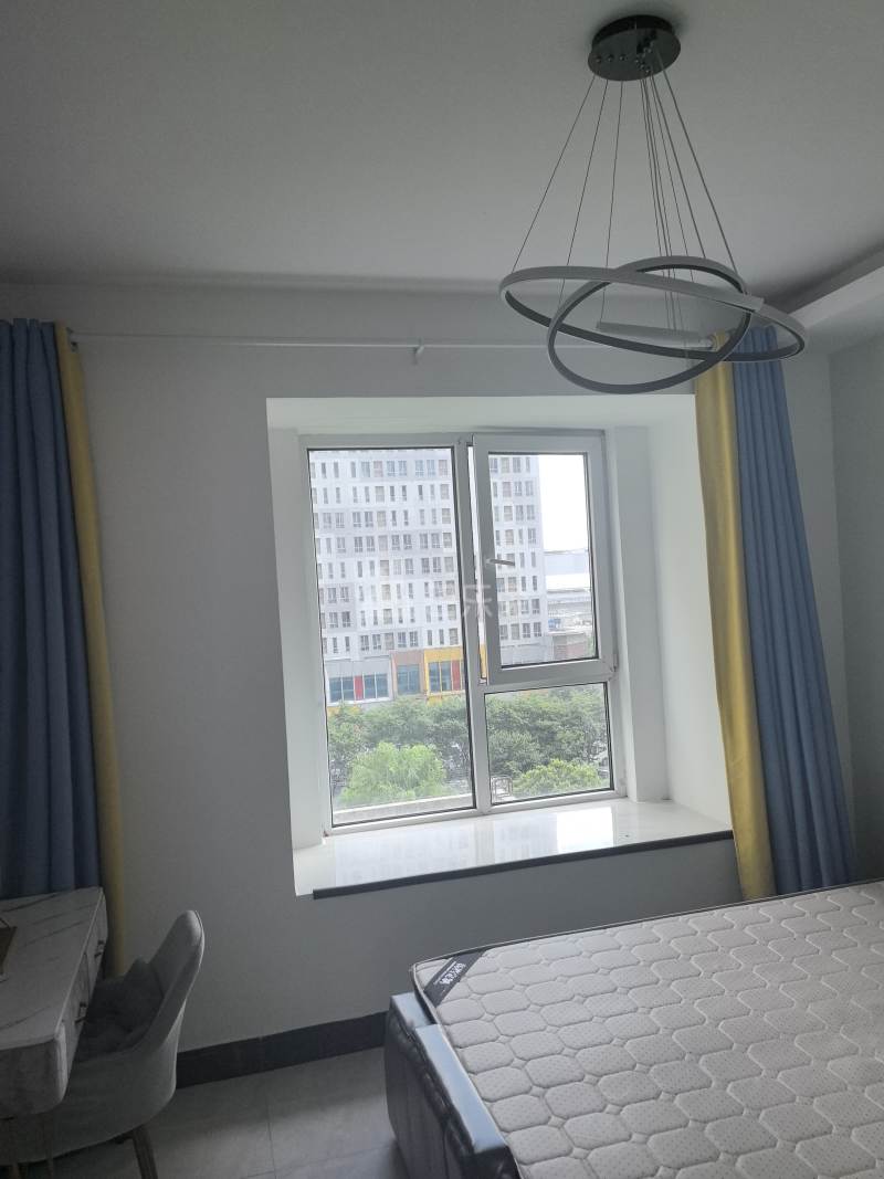 信达蓝爵9984150卧室窗户图8