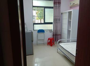 榴莲公寓（西郊家园店） 1室0厅1卫