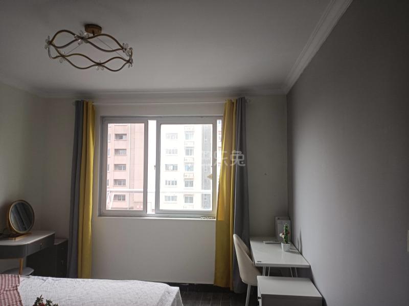 滨浦新苑六村9988272卧室窗户图8