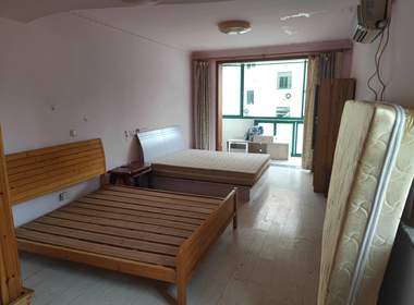 长宁路1600弄小区 2室1厅1卫