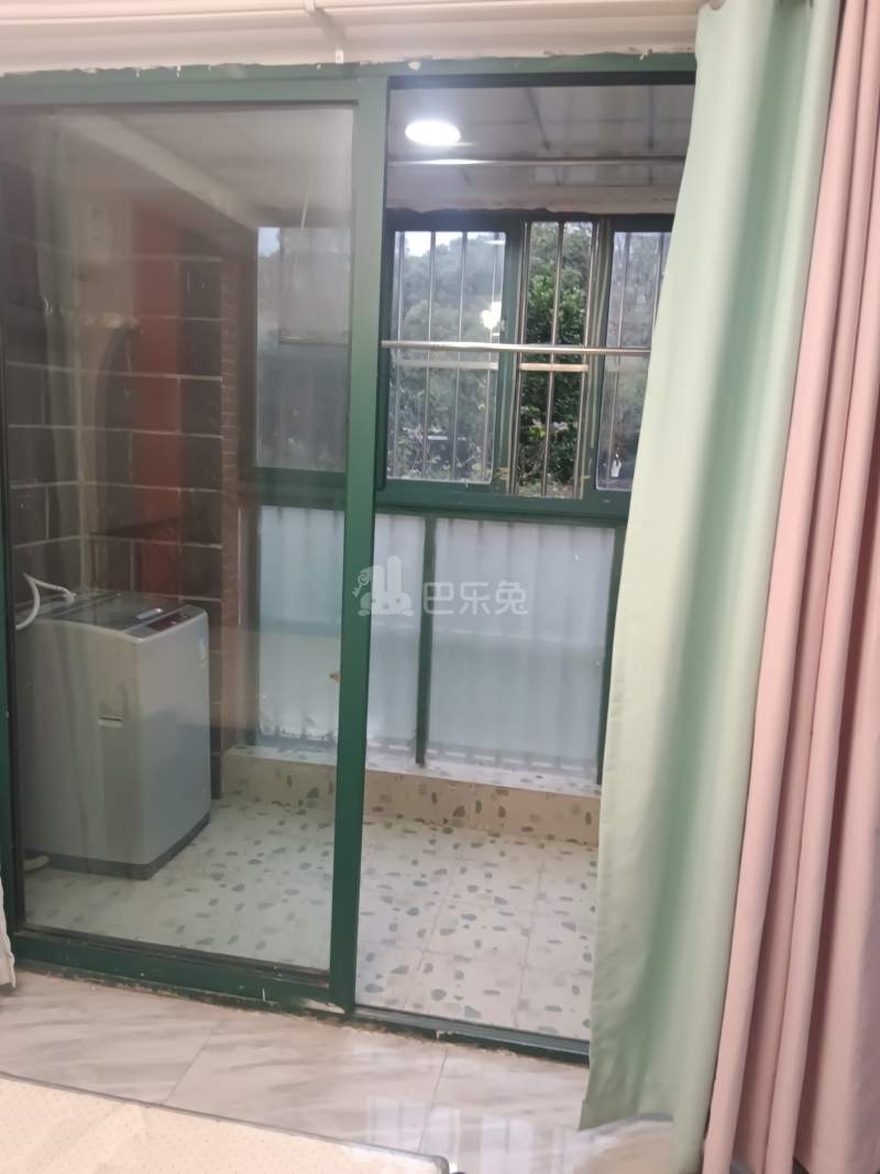 金港花园二期9997455卧室窗户图7