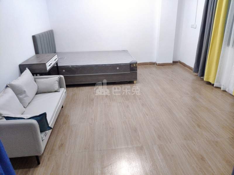 大山村祥和路14号9998609客厅图4