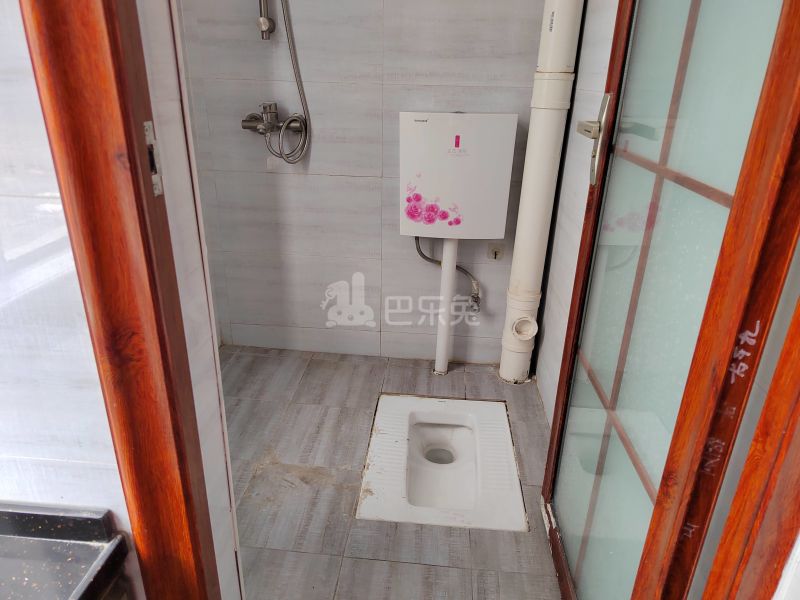 大山村祥和路14号9998664卫生间图6