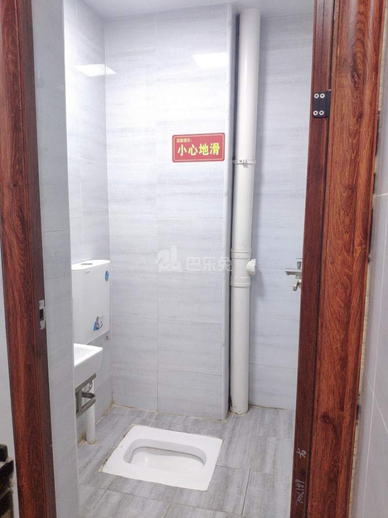 大山村祥和路14号9998668卫生间图7