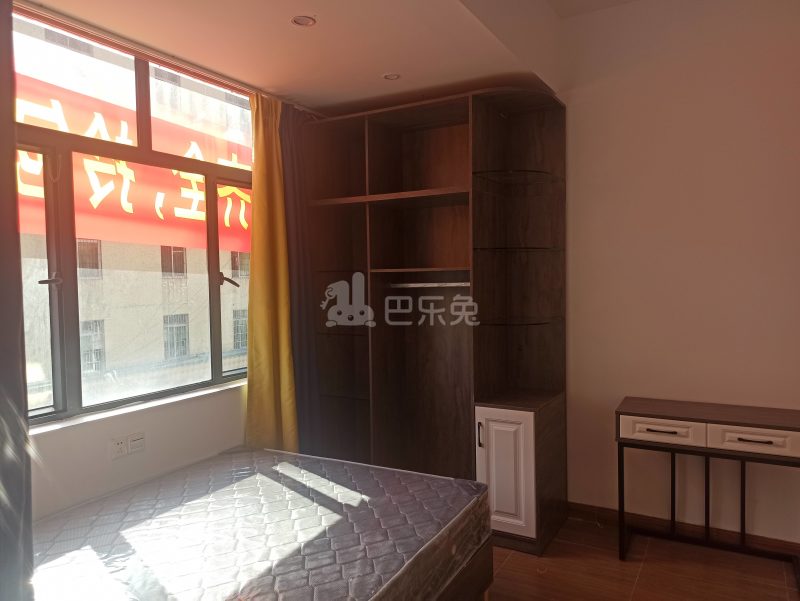 大山村祥和路14号9998685卧室图5